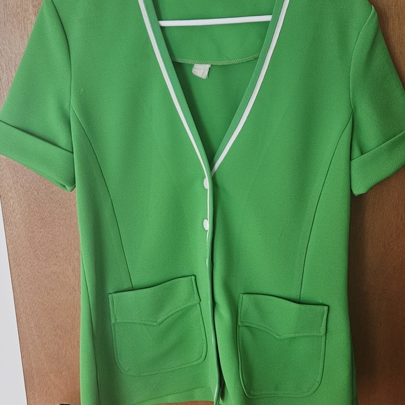 Vibrant Green Button-Up Cardigan - Picture 3 of 3